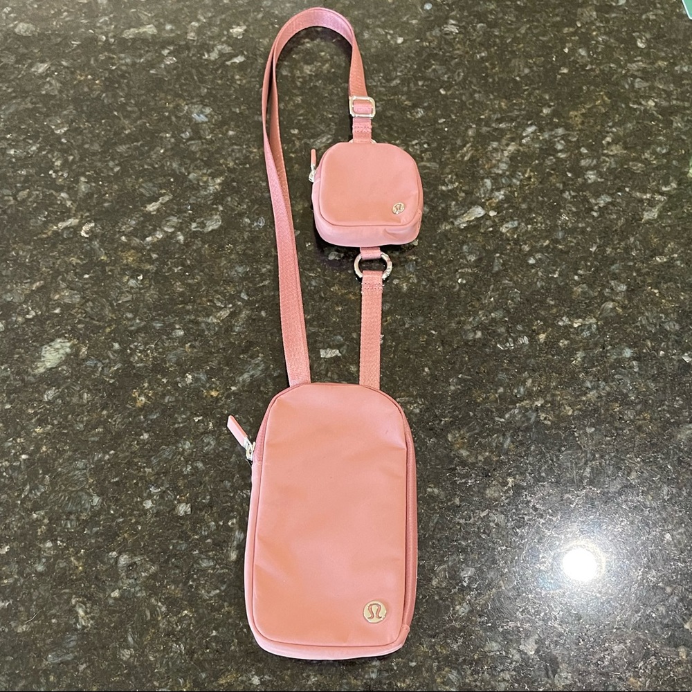 Lululemon Modular Phone Crossbody Bag
